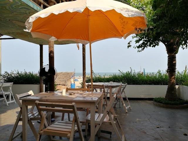 Theevu Plage Beach Resort